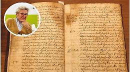 In uno scatolone comprato al mercatino trova l'antica storia di una citt&agrave;