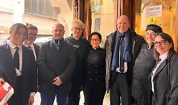 Tagliolini ai funghi, vitello tonnato e bun&egrave;t: il pranzo che ha conquistato il Principe Alberto a Ceva