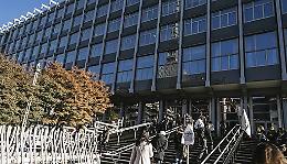 Palazzo Nuovo occupato, l'Universit&agrave; sospende le lezioni: &laquo;Non &egrave; sicuro&raquo;