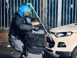 Giorgia Meloni a Torino per incontrare l'agente ferito