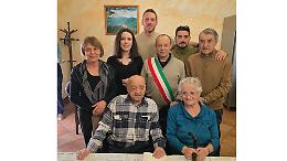 Nonno Pietro festeggia 100 anni di vita e 75 di matrimonio con Armida