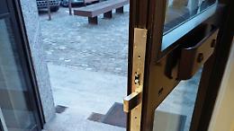 Rubano nell'edicola del paese in un tranquillo sabato pomeriggio