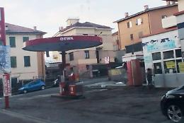 Fuoriuscita di materiale infiammabile, l'intervento dei Vigili del fuoco
