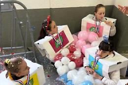 Il costume pi&ugrave; originale? Le ragazze "Tic Tac" conquistano il Carnevale