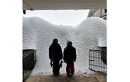 La nevicata di San Valentino sommerge Prato Nevoso