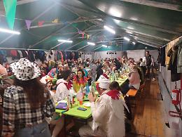 Carnevale rinviato&hellip; ma la festa esplode: raviole a volont&agrave; e centinaia al party