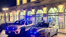 Poliziotti nelle stazioni: 260 persone identificate, tre cittadini rimpatriati 