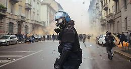 Irruzione a "La Stampa" e violenza nelle manifestazioni a Torino: cinque arresti