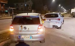 Inseguimento dopo una serie di furti, un ladro fugge a piedi: &egrave; caccia all'uomo