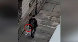 Ladro si aggira tra le auto: lo filma dal balcone di casa e lo fa arrestare 