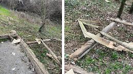Danneggiata da vandali l'area pic-nic lungo il sentiero panoramico