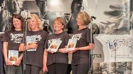 "Impegnati  per chi si impegna", quattro amiche in teatro a Carr&ugrave;
