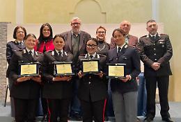 Insignite quattro donne delle Forze dell&rsquo;Ordine, esempio di impegno, coraggio e dedizione quotidiana