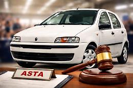 Il Comune mette in vendita una Fiat Punto del 2002: base d&rsquo;asta 500 euro