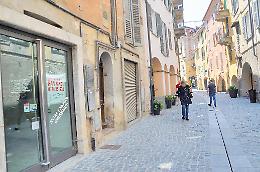 In 13 anni sparito oltre un negozio su quattro nei centri storici
