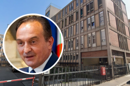 Si introducono nella sede Asl e mettono tutto a soqquadro: &laquo;Gesto inaccettabile&raquo;