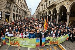 Torino sfida le mafie: migliaia in corteo con Libera per non dimenticare