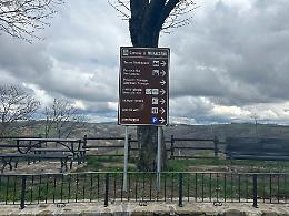 &laquo;Con trenta nuovi cartelli sar&agrave; pi&ugrave; facile scoprire ed esplorare il paese&raquo;