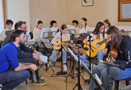 Mesi e mesi di studio e impegno, poi il grande saggio di musica dei ragazzi della Media