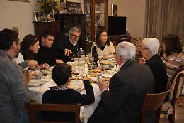 Arriva la Pasqua, gli italiani all'estero hanno nostalgia delle cene in famiglia