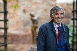 Gli occhi dei bambini sulla guerra: la nuova mostra di Sergio Unia