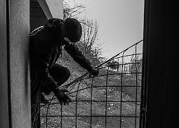 Paura dei furti, il Comune: &laquo;Chiudete le porte di casa e inserite gli allarmi&raquo;