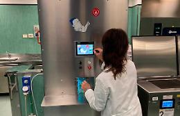 Latte umano donato, svolta per i neonati fragili: arriva la nuova tecnologia per renderlo pi&ugrave; sicuro e vicino a quello della mamma