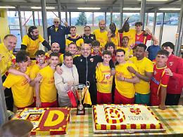 I sogni nel calcio esistono ancora: un paese intero si colora di giallo-rosso per festeggiare la serie &ldquo;D&rdquo;
