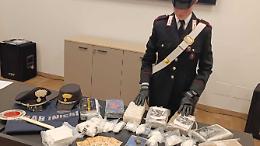 La droga nell'orto, sotto terra i Carabinieri trovano 10 kg di coca