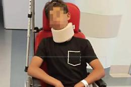 Pap&agrave; invade il campo e picchia un ragazzino, confermato il Daspo