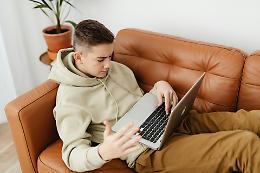 Sempre pi&ugrave; minori cadono nelle trappola dell&rsquo;azzardo: sai davvero cosa fa tuo figlio quando gioca online?