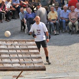Pantalera e San Martino: la piazza diventa un campo di emozioni