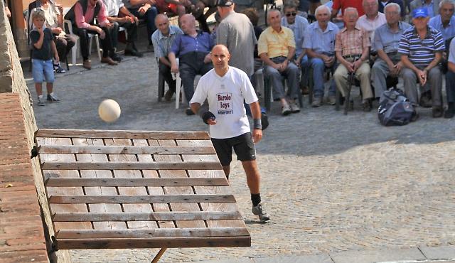 Pantalera e San Martino: la piazza diventa un campo di emozioni