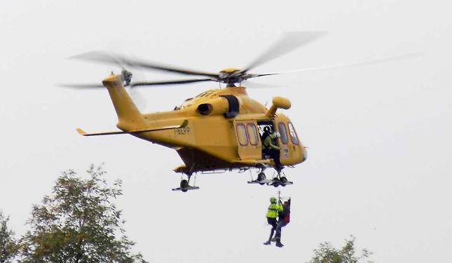 Tragedia sulla strada per il confine: muore motociclista 45enne