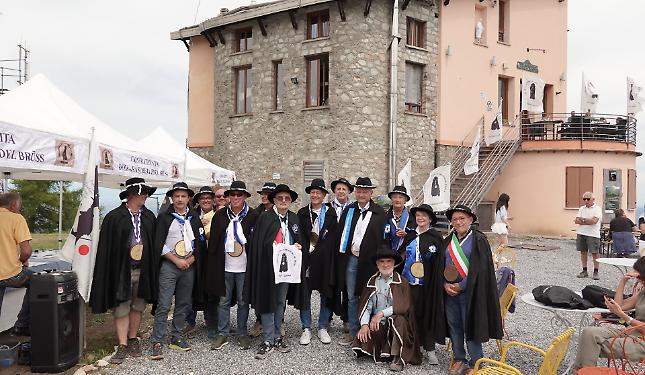 La Salita agli Alpeggi della Confraternita della Raschera