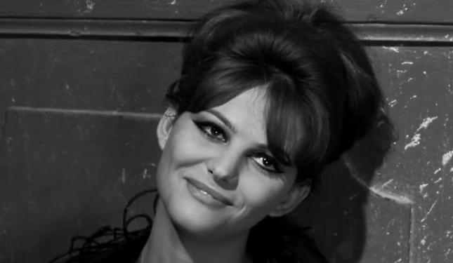 Addio a Claudia Cardinale: il volto eterno del cinema italiano