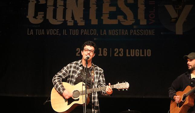 Devalle: il rock cantautoriale trionfa al CONTEST y