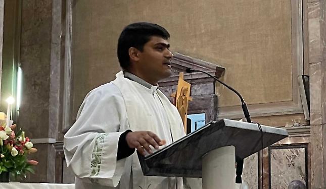 Dall’India alla Val Bormida: il cado abbraccio a don John