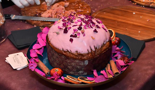 Senza di lui non è Natale, ma qual è il più buono? A Torino torna “Una Mole di Panettoni”