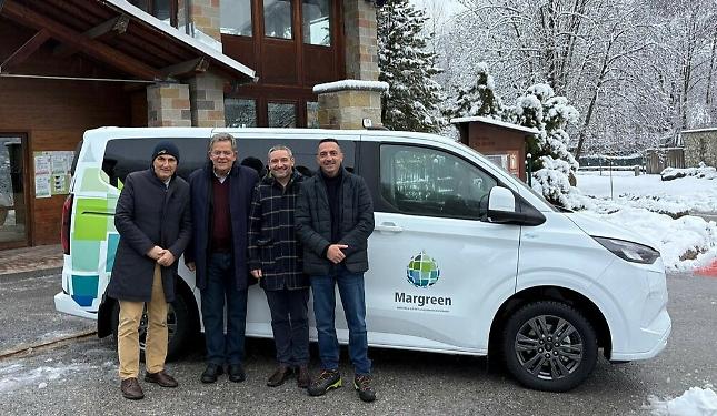 Un pullmino elettrico, per spostarsi "a zero emissioni" sulle Alpi Marittime