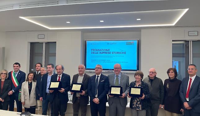 Imprese da oltre 100 anni: i premi della Camera di Commercio