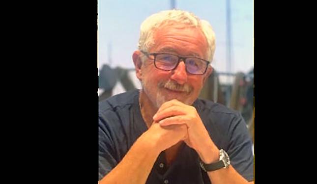 Addio a Carlo Aperlo, storico commerciante