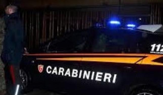 Ferito da un colpo di pistola: 32enne grave al "Santa Croce"