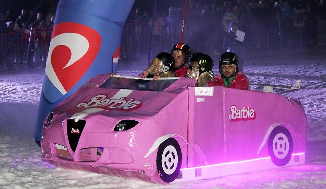 Slitte, musica e follia pura: arriva Scivolandia, la discesa pi&ugrave; pazza dell&rsquo;inverno