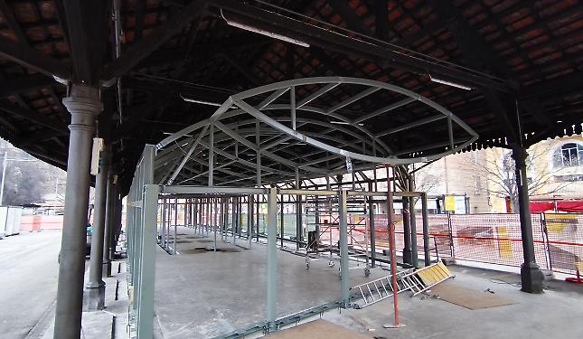 Ecco lo scheletro del "salone di vetro": diventer&agrave; uno spazio eventi