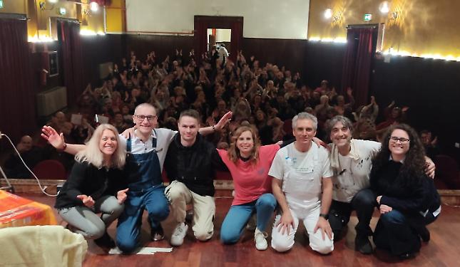 Dopo il debutto Sold-Out la serata solidale: &ldquo;Il dio del massacro&rdquo; in scena per la Casa di riposo