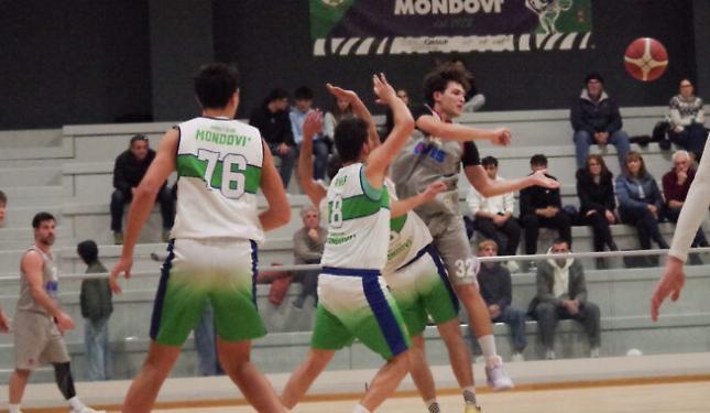 83 punti a Nichelino, la rincorsa dei galli continua