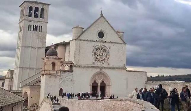 &ldquo;La felicit&agrave; &egrave; una scelta&rdquo;: i giovani della Valle Ellero tornano da Assisi con un messaggio nel cuore