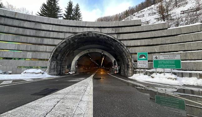 Il Piemonte vuole il raddoppio del traforo del Monte Bianco