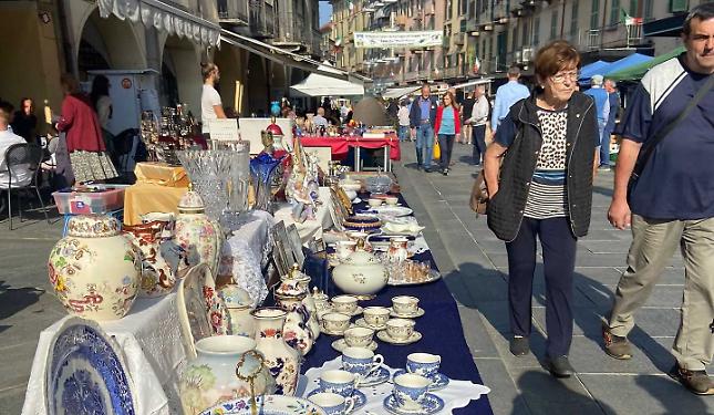 Il Mercatino dei tesori nascosti: la domenica dell'antiquariato tra vintage e pezzi unici